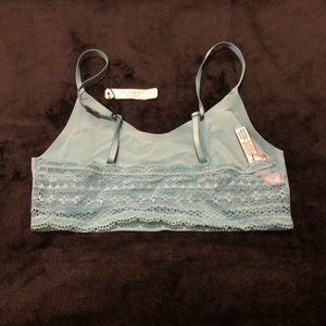 NWT Victoria’s Secret Lace Bralette Small